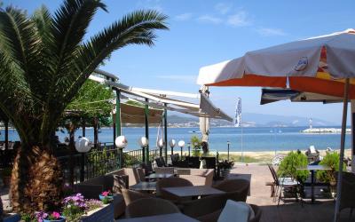 Nice Cafeteria for sale in Nea Iraklitsa, Kavala
