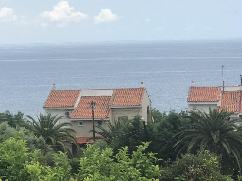 Seafront villa for rent in Paleo, Kavala
